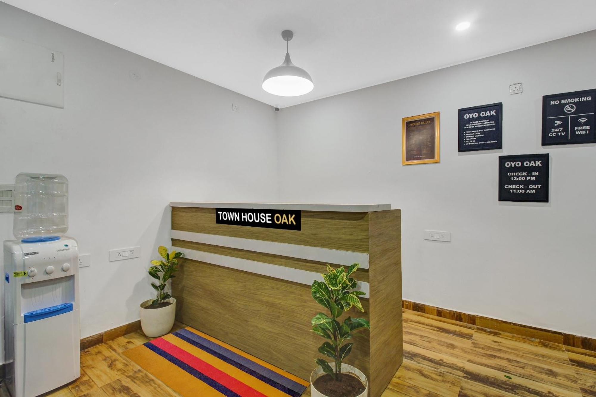 Super Townhouse Oak Hitec City Near Image Hospital 海得拉巴 外观 照片